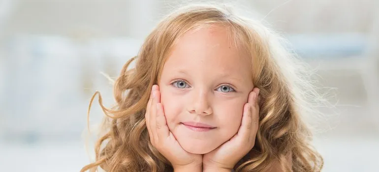 A kid as a part of tell your kids that you are moving guide