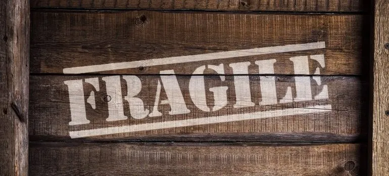 a fragile sign on the box